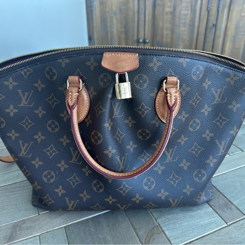Louis Vuitton Boétie MM Handle or Crossbody Monogram Tote